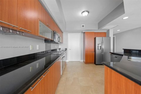 Купить кондоминиум в Норт-Майами, Флорида 3 спальни, 221.57м2, № 1942279 - фото 14