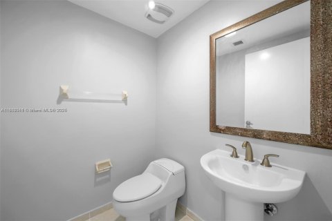 Купить кондоминиум в Норт-Майами, Флорида 3 спальни, 221.57м2, № 1942279 - фото 18