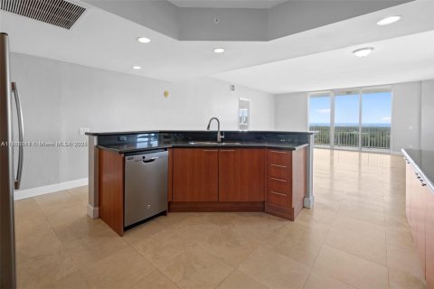Купить кондоминиум в Норт-Майами, Флорида 3 спальни, 221.57м2, № 1942279 - фото 10