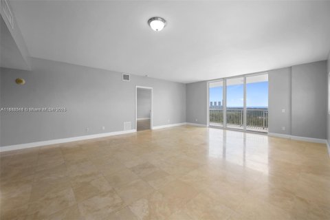 Купить кондоминиум в Норт-Майами, Флорида 3 спальни, 221.57м2, № 1942279 - фото 12