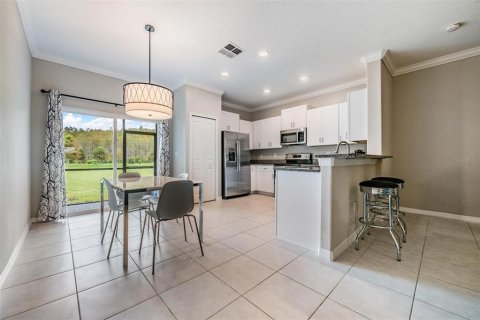 Touwnhouse à vendre à Lutz, Floride: 2 chambres, 140.56 m2 № 2230526 - photo 11