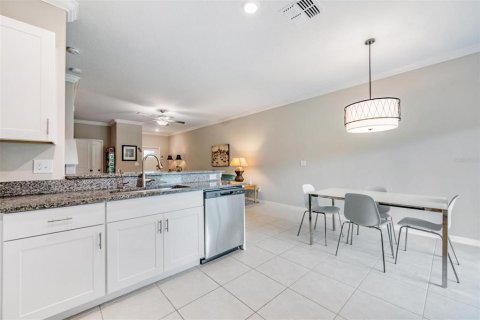 Touwnhouse à vendre à Lutz, Floride: 2 chambres, 140.56 m2 № 2230526 - photo 15