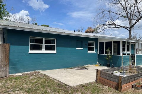 House in Newberry, Florida 4 bedrooms, 142.7 sq.m. № 1442223 - photo 8