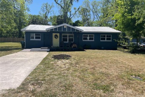 House in Newberry, Florida 4 bedrooms, 142.7 sq.m. № 1442223 - photo 2