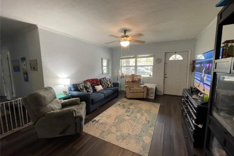 House in Newberry, Florida 4 bedrooms, 142.7 sq.m. № 1442223 - photo 15