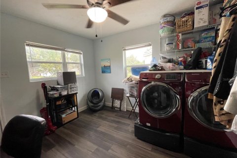 House in Newberry, Florida 4 bedrooms, 142.7 sq.m. № 1442223 - photo 30