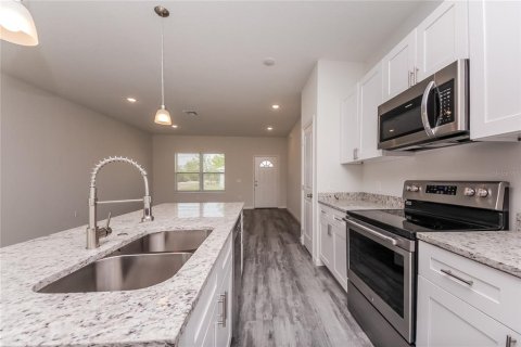 Villa ou maison à louer à Kissimmee, Floride: 4 chambres, 144.46 m2 № 1902799 - photo 5