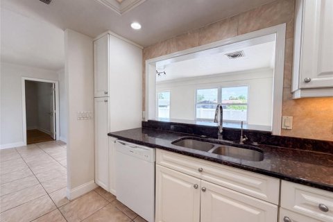 Casa en venta en Venice, Florida, 4 dormitorios, 155.89 m2 № 2227374 - foto 23