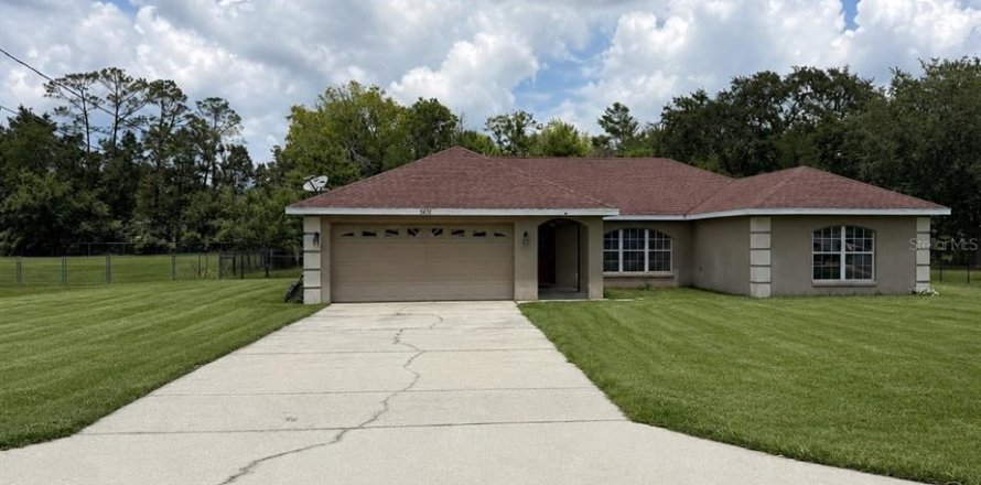 Casa en Belleview, Florida 4 dormitorios, 189.99 m2 № 2226266