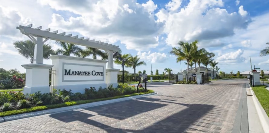 MANATEE COVE sobre plano en Naples, Florida № 76767