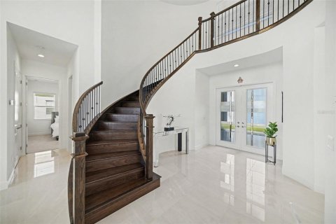 House in Wesley Chapel, Florida 4 bedrooms, 418.15 sq.m. № 2141541 - photo 20