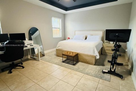 Casa en venta en Miami, Florida, 4 dormitorios, 210.42 m2 № 1897912 - foto 21