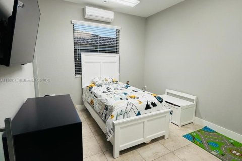 Casa en venta en Miami, Florida, 4 dormitorios, 210.42 m2 № 1897912 - foto 20