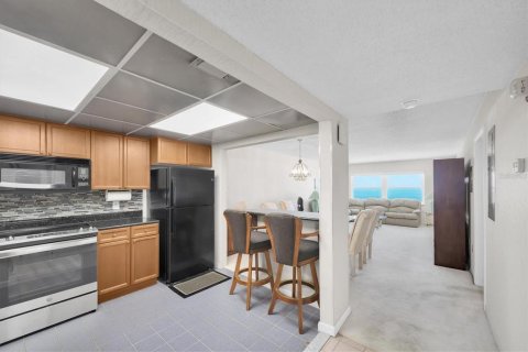 Condo in Clearwater, Florida, 1 bedroom  № 1904664 - photo 14