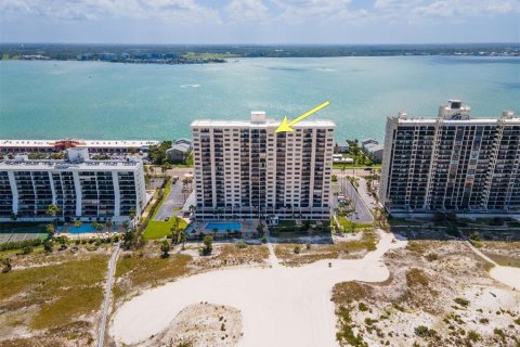 Condo in Clearwater, Florida, 1 bedroom  № 1904664 - photo 1