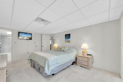 Condo in Clearwater, Florida, 1 bedroom  № 1904664 - photo 16