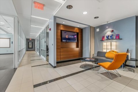 Commercial property in Orlando, Florida 1768.12 sq.m. № 2165921 - photo 20