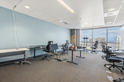 Commercial property in Orlando, Florida 1768.12 sq.m. № 2165921 - photo 10