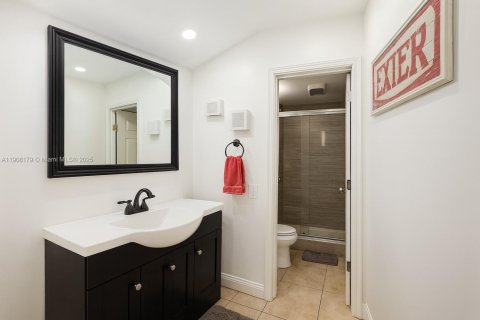 Copropriété à louer à Oakland Park, Floride: 2 chambres, 85.47 m2 № 1968041 - photo 5