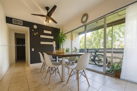 Copropriété à louer à Oakland Park, Floride: 2 chambres, 85.47 m2 № 1968041 - photo 3