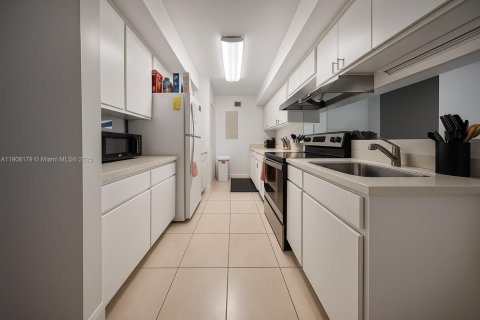 Copropriété à louer à Oakland Park, Floride: 2 chambres, 85.47 m2 № 1968041 - photo 9