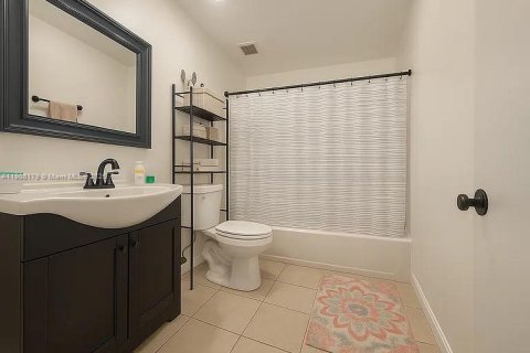 Copropriété à louer à Oakland Park, Floride: 2 chambres, 85.47 m2 № 1968041 - photo 8