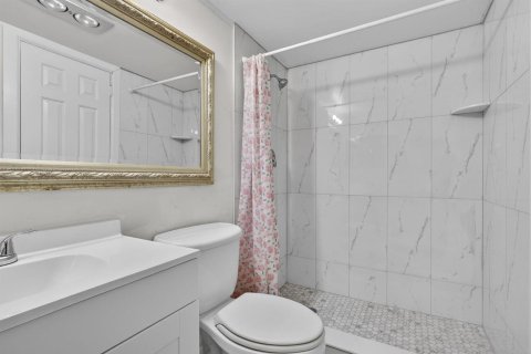 Купить кондоминиум в Уэст-Палм-Бич, Флорида 4 комнаты, 51.84м2, № 2147045 - фото 17
