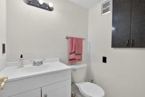 Купить кондоминиум в Уэст-Палм-Бич, Флорида 4 комнаты, 51.84м2, № 2147045 - фото 13