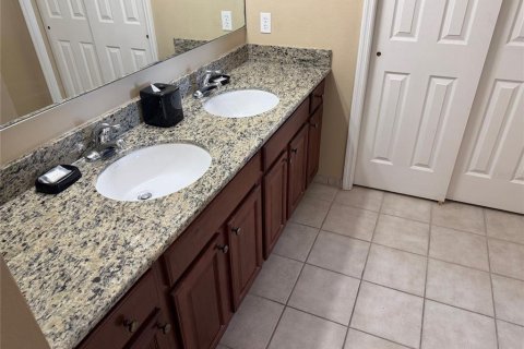 Condo in Orlando, Florida, 2 bedrooms  № 1815503 - photo 19
