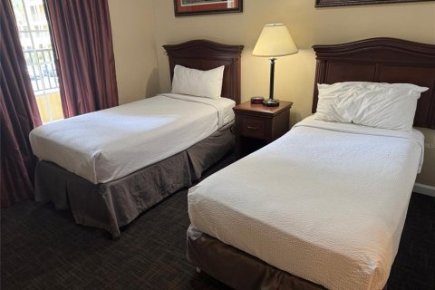 Condo in Orlando, Florida, 2 bedrooms  № 1815503 - photo 11