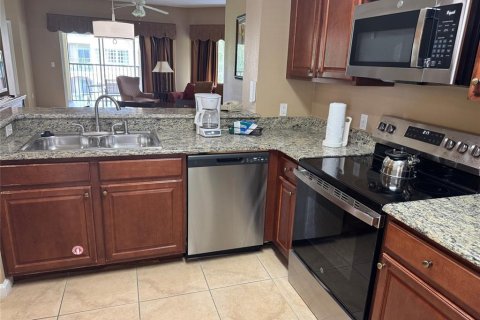 Condo in Orlando, Florida, 2 bedrooms  № 1815503 - photo 3