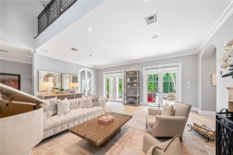 Villa ou maison à vendre à Miami, Floride: 6 chambres, 541.16 m2 № 2185853 - photo 19