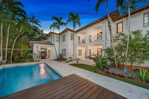 Villa ou maison à vendre à Miami, Floride: 6 chambres, 541.16 m2 № 2185853 - photo 6