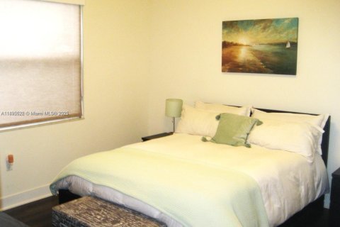 Купить кондоминиум в Дорал, Флорида 2 спальни, 89.56м2, № 1949936 - фото 9