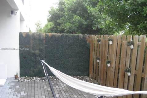 Купить кондоминиум в Дорал, Флорида 2 спальни, 89.56м2, № 1949936 - фото 20