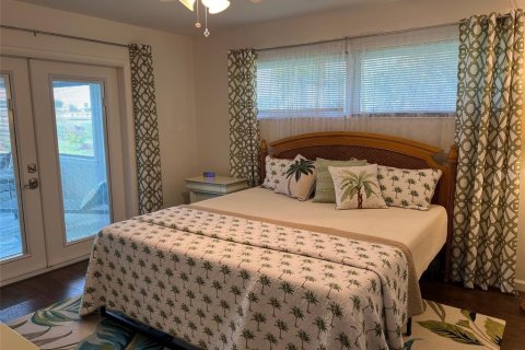 Villa ou maison à louer à Englewood, Floride: 2 chambres, 143.44 m2 № 2298908 - photo 16