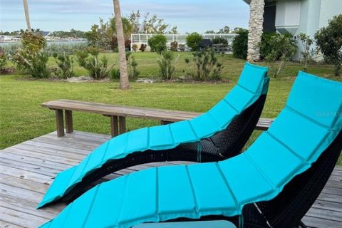 Villa ou maison à louer à Englewood, Floride: 2 chambres, 143.44 m2 № 2298908 - photo 6
