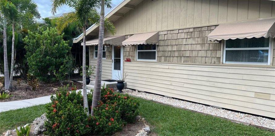 Villa ou maison à Englewood, Floride 2 chambres, 143.44 m2 № 2298908