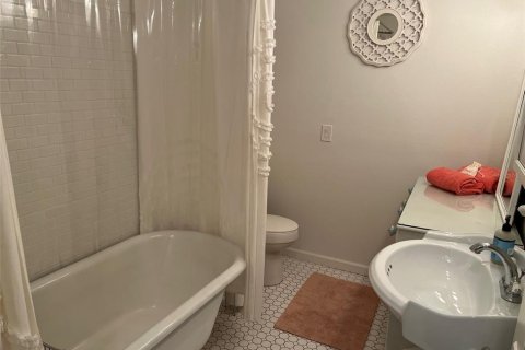 Villa ou maison à louer à Englewood, Floride: 2 chambres, 143.44 m2 № 2298908 - photo 18