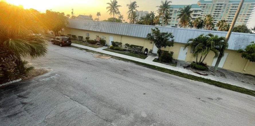 Condo in Boynton Beach, Florida, 1 bedroom  № 1180192
