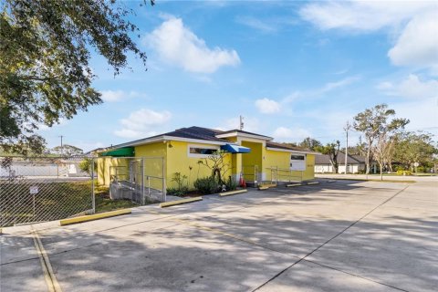 Propiedad comercial en venta en Winter Haven, Florida № 1554769 - foto 3