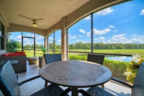 Copropriété à louer à Bradenton, Floride: 3 chambres, 165.92 m2 № 1901276 - photo 5