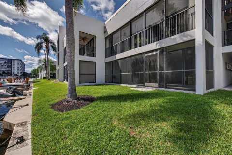 Copropriété à vendre à Pompano Beach, Floride: 2 chambres, 108.51 m2 № 2387944 - photo 22