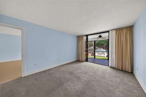 Copropriété à vendre à Pompano Beach, Floride: 2 chambres, 108.51 m2 № 2387944 - photo 9