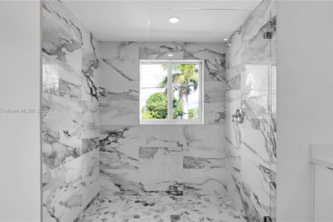 Снять в аренду таунхаус в Катлер-Бей, Флорида 2 спальни, № 2015340 - фото 21