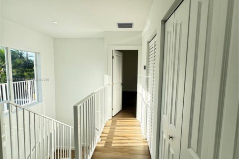 Снять в аренду таунхаус в Катлер-Бей, Флорида 2 спальни, № 2015340 - фото 16