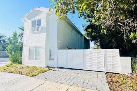 Снять в аренду таунхаус в Катлер-Бей, Флорида 2 спальни, № 2015340 - фото 5