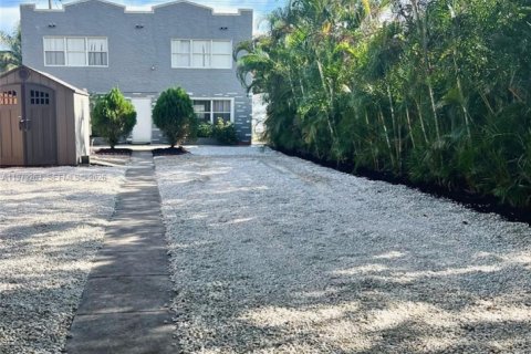 Снять в аренду квартиру в Холливуд, Флорида 1 спальня, № 2046027 - фото 11