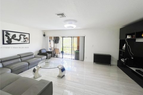 Adosado en venta en Sunrise, Florida, 3 dormitorios, 172.05 m2 № 1699335 - foto 11