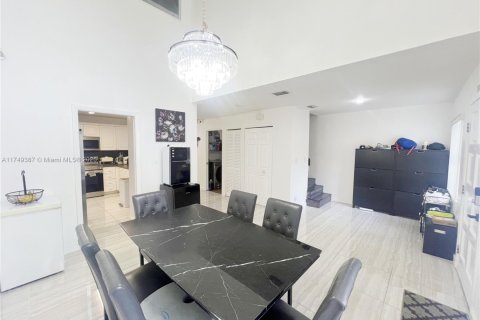 Adosado en venta en Sunrise, Florida, 3 dormitorios, 172.05 m2 № 1699335 - foto 7